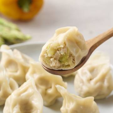 [Tian Tian] Celery & Pork Dumplings 芹菜猪肉水饺 500G